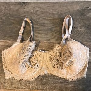 *SOLD* Victoria's Secret Dream Angels bra 34DD